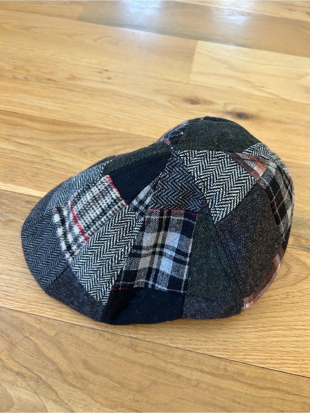 Patchwork Wool Newsboy Cap - Black & Gray